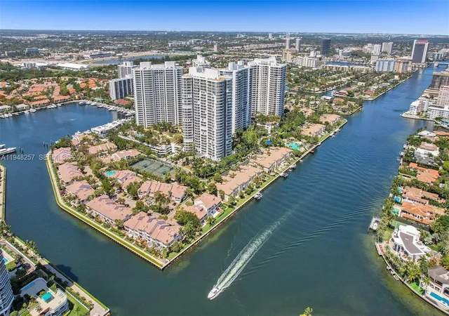 5th image of 21050 Point Pl #3104, Ojus, FL 33180 | MLS# A11948257
