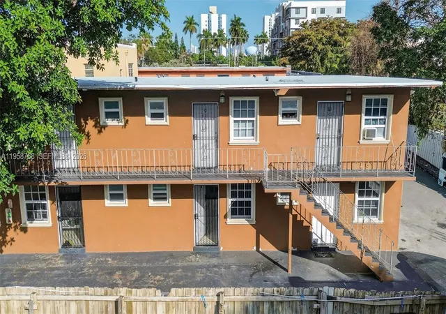 4th image of 1736 Nw 19Th St, Miami, FL 33125 | MLS# A11958768