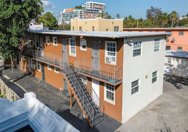 5th image of 1736 Nw 19Th St, Miami, FL 33125 | MLS# A11958768