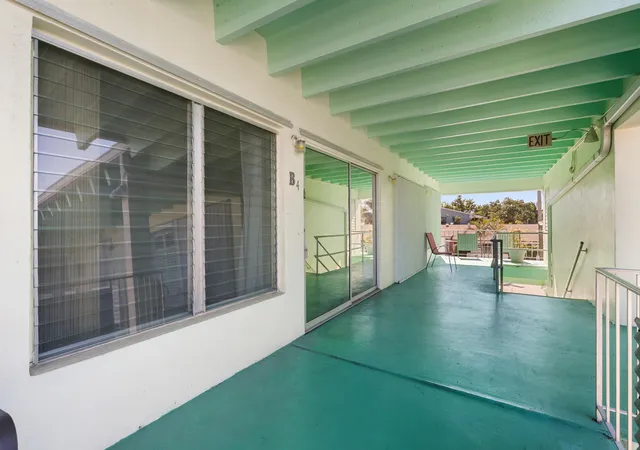 2nd image of 702 N Federal Hwy #B4, Lake Worth Beach, FL 33460 | MLS# R11160592
