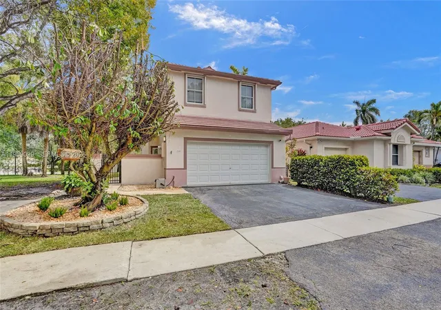 Homes for sale in Plantation, FL | 218 Nw 75Th Ter, Plantation, FL 33317 | MLS# A11959099