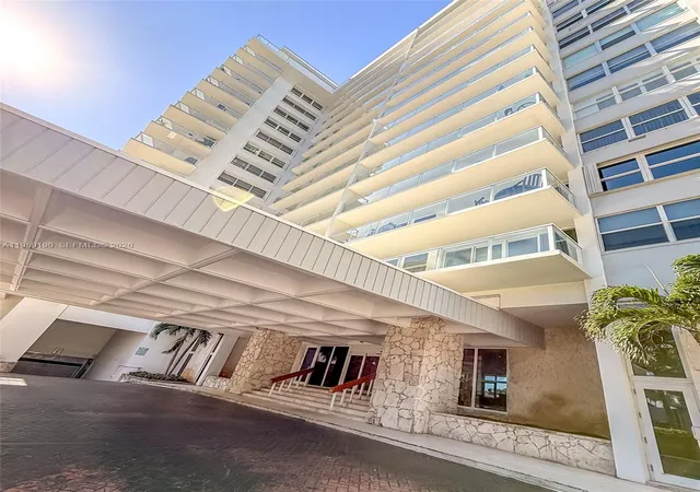 Homes for sale in Miami Beach, FL | 5750 Collins Ave #6J, Miami Beach, FL 33140 | MLS# A11959190