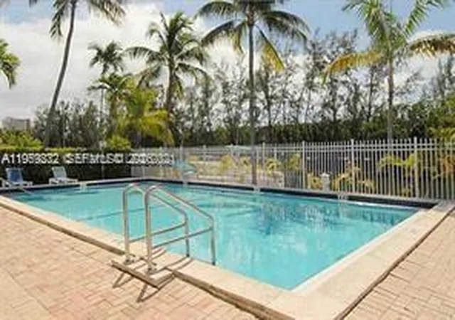 Homes for sale in North Miami Beach, FL | 3660 Ne 166th St #611, North Miami Beach, FL 33160 | MLS# A11959232