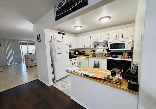 Homes for sale in Plantation, FL | 7300 Nw 17Th St #405, Plantation, FL 33313 | MLS# F10550432