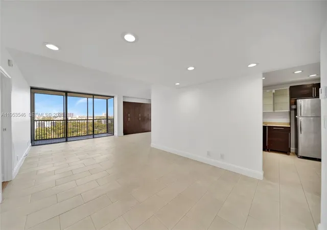5th image of 20379 W Country Club Dr #1232, Aventura, FL 33180 | MLS# A11953546