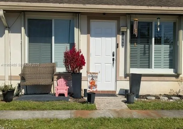 1st image of 8069 Sw 19th Ct, Davie, FL 33324 | MLS# A11960455