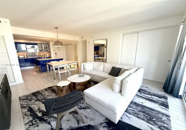 2nd image of 3101 Bayshore Dr #704, Fort Lauderdale, FL 33304 | MLS# A11960866