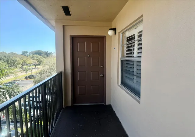 2nd image of 1100 Sw 130th Ave #401H, Pembroke Pines, FL 33027 | MLS# A11959212
