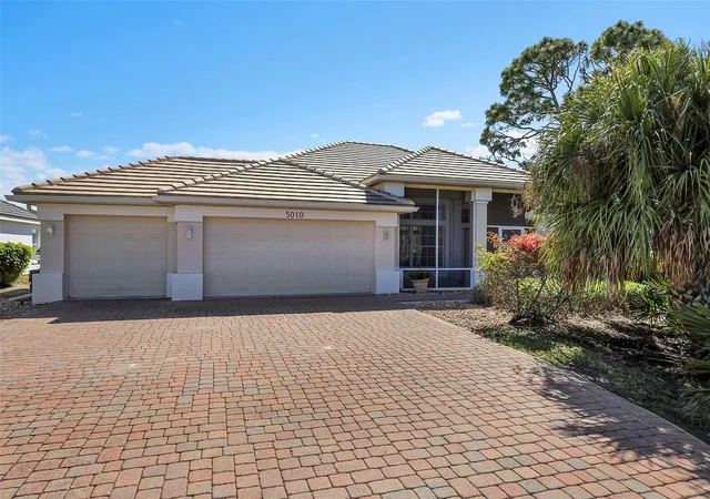 3rd image of 5010 Ln, Punta Gorda, FL 33955 | MLS# F10550872
