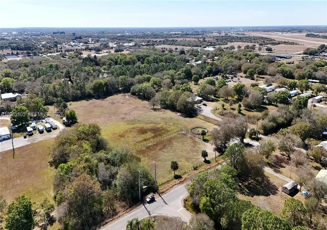 32nd image of 448 Nw 34th St, Okeechobee, FL 34972 | MLS# A11961105