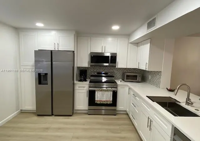 2nd image of 3305 Aruba Wy #B1, Coconut Creek, FL 33066 | MLS# A11961188