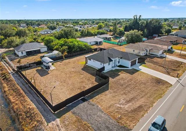 3rd image of 3705 Sw 23Rd St, Lehigh Acres, FL 33976 | MLS# A11961223