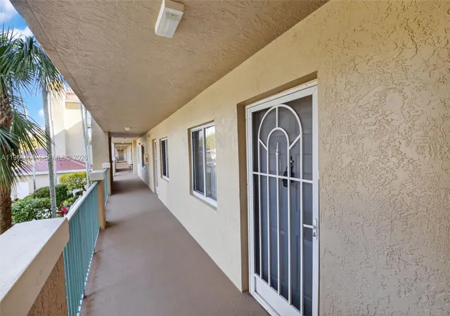 4th image of 12540 Majesty Cir #208, Boynton Beach, FL 33437 | MLS# A11961464