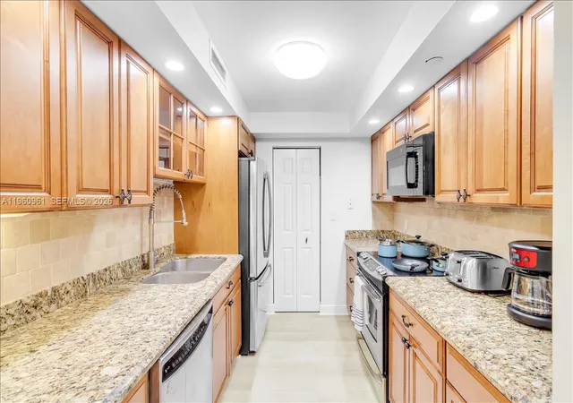2nd image of 3000 N Ocean Dr #3B, Riviera Beach, FL 33404 | MLS# A11960961