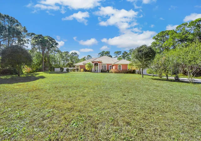Photo 3 of Single family home for sale at 5305 Southwind Trl, Fort Pierce, FL 34951 | MLS# R11162009 | Listing updated on 2026-09-23