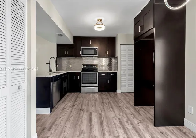 5th image of 6768 Canary Palm Cir, Boca Raton, FL 33433 | MLS# A11957285