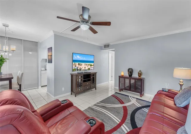 Homes for sale in Deerfield Beach, FL | 290 Farnham M, Deerfield Beach, FL 33442 | MLS# F10551215