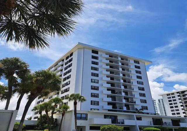 Homes for sale in North Palm Beach, FL | 1200 Marine Wy #202, North Palm Beach, FL 33408 | MLS# R11162298