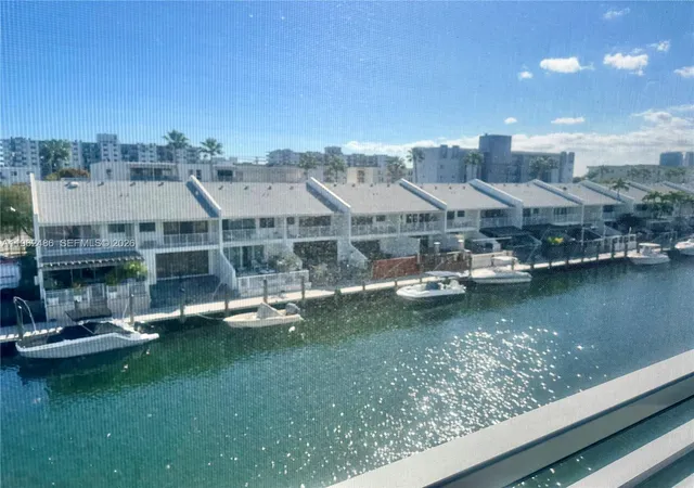 4th image of 3750 Ne 169Th St, South Miami, FL 33160