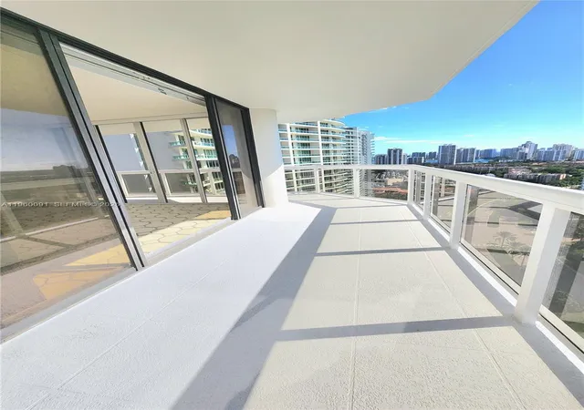 4th image of 20185 E Country Club Dr #2505, Aventura, FL 33180 | MLS# A11960091