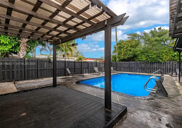 27th image of 200 Sw 69th Ter, Pembroke Pines, FL 33023 | MLS# A11963021