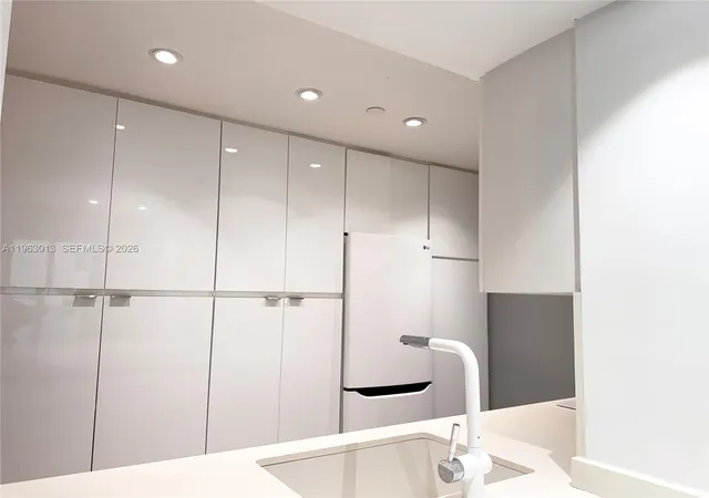 3rd image of 1200 W Ave 1418 #1418, Miami Beach, FL 33139 | MLS# A11963013