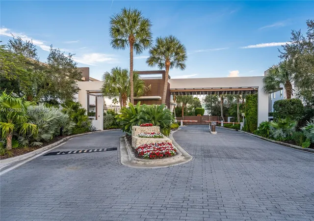 97th image of 10540 Nw 67th Ter, Doral, FL 33178 | MLS# A11963339