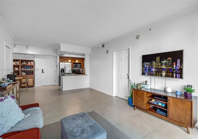 5th image of 2000 N Bayshore Dr #909, Miami, FL 33137 | MLS# A11962117