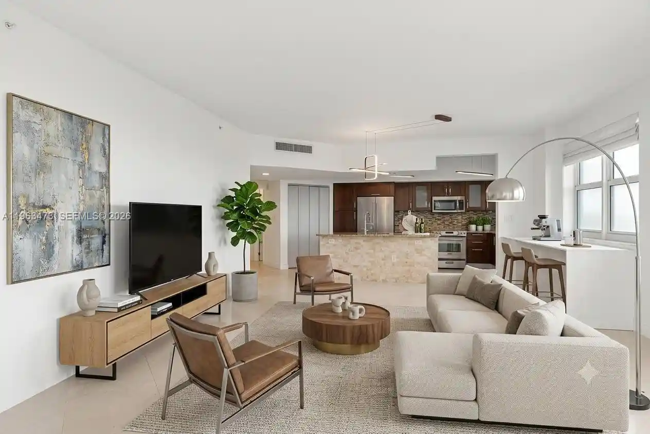20000 E Country Clb Dr, 20000 E Country Clb Dr, Miami, FL 33180