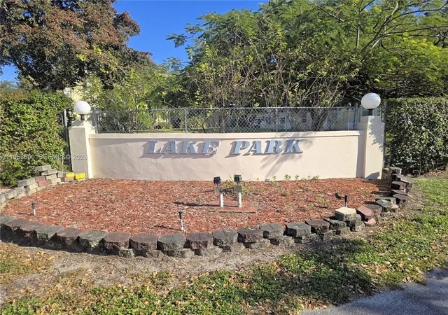 Homes for sale in Miami, FL | 940 Ne 199th St #114, Miami, FL 33179 | MLS# A11963650