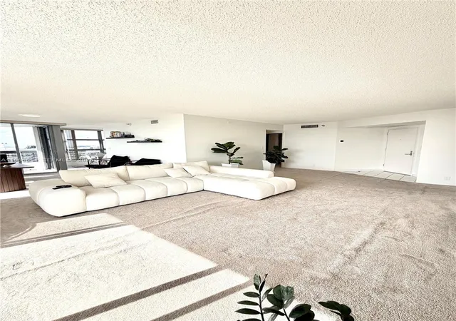 4th image of 3530 Mystic Pointe Dr #2605, Aventura, FL 33180 | MLS# A11961531