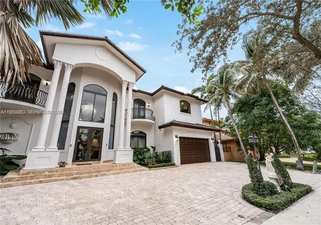 Homes for sale in Miami Lakes, FL | 8200 Nw 163Rd St, Miami Lakes, FL 33016 | MLS# A11963383