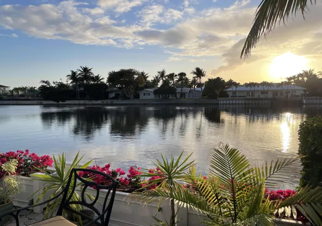 Townhouse for sale at 2272 S Ocean Blvd #T6, Palm Beach, FL 33480 | MLS# R11162922