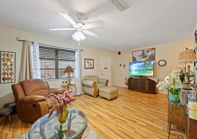Photo 4 of Single family home for sale at 1540 NW 70th Terrace, Margate, FL 33063 | MLS# F10551641 | Listing updated on 2026-09-23
