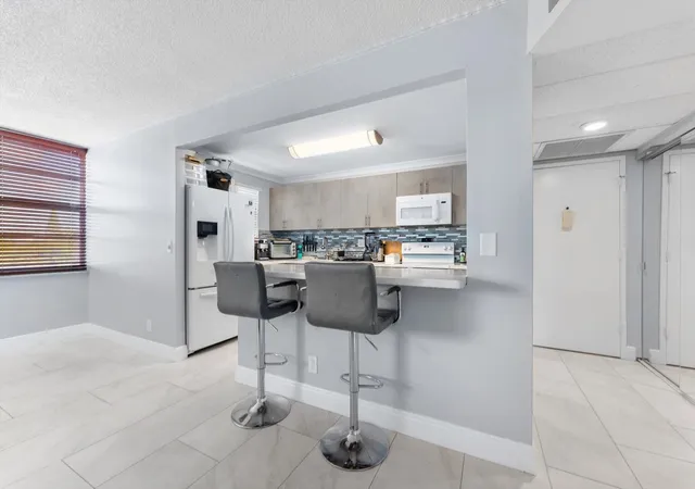 Condo for sale at 2751 Taft St #403, Hollywood, FL 33020 | MLS# R11163036 | Listing updated on 2026-10-06