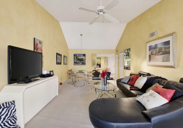 Homes for sale in Delray Beach, FL | 7509 Glendevon Ln, Delray Beach, FL 33446