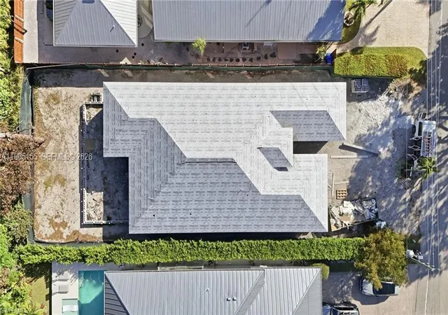 1st image of 1050 13th N St, Naples, FL 34102 | MLS# A11965155