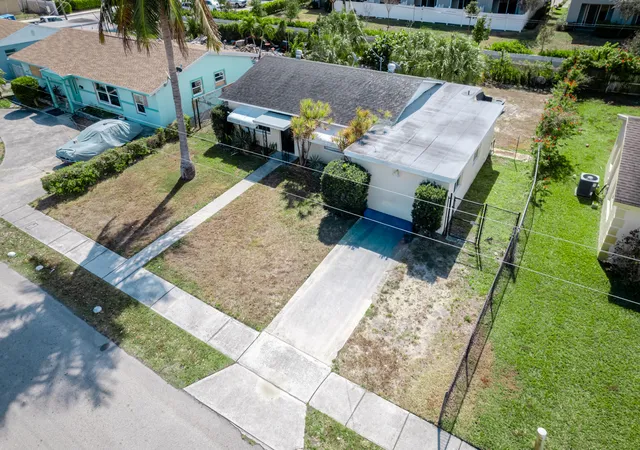 Homes for sale in Riviera Beach, FL | 137 W 34th St, Riviera Beach, FL 33404 | MLS# R11163546