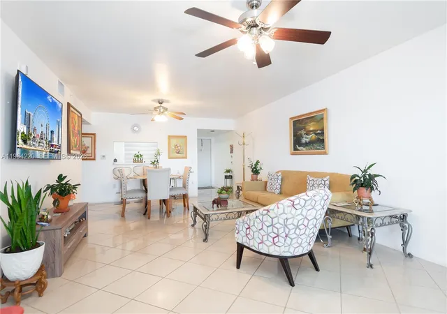 3rd image of 571 Sw 141St Ave #207N, Pembroke Pines, FL 33027 | MLS# A11964220