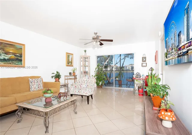 4th image of 571 Sw 141St Ave #207N, Pembroke Pines, FL 33027 | MLS# A11964220