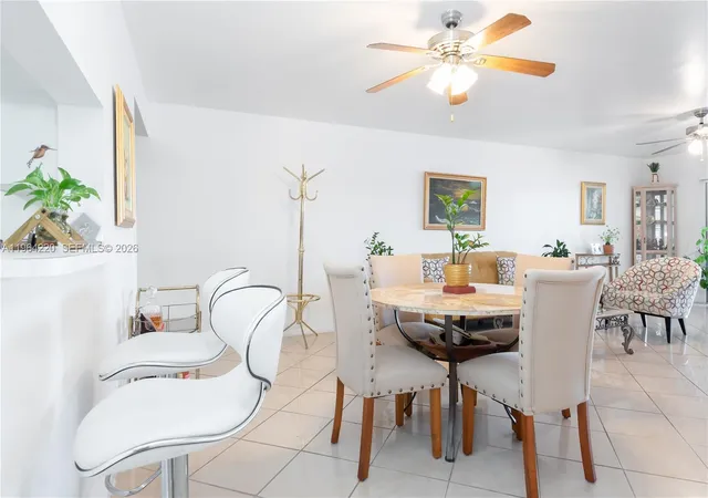 5th image of 571 Sw 141St Ave #207N, Pembroke Pines, FL 33027 | MLS# A11964220