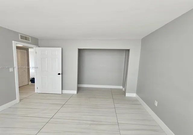 Photo 4 of Condo for sale at 15600 NW 7th Avenue #703, Miami, FL 33169 | MLS# A11962137 | Listing updated on 2026-10-28