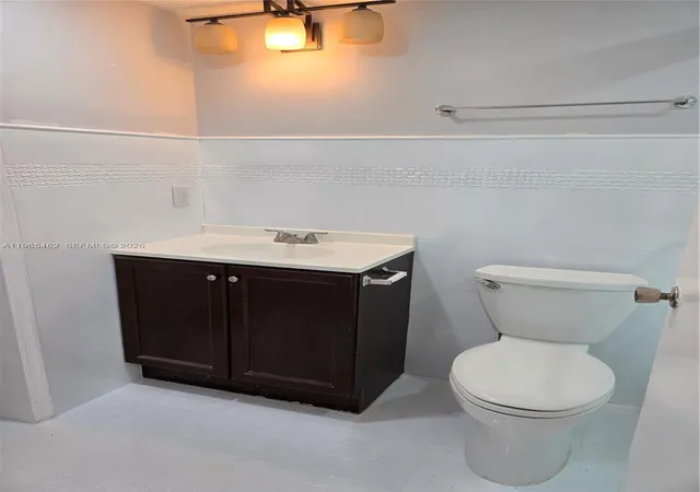 8th image of 1106 Bahama Bnd #D1, Coconut Creek, FL 33066 | MLS# A11965462