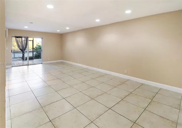 Homes for sale in Sunrise, FL | 5975 Nw 25th Ct #213, Sunrise, FL 33313 | MLS# A11955741