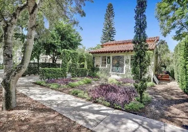 5th image of 1107 Alhambra Cir, Coral Gables, FL 33134 | MLS# A11965598