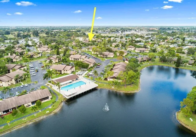 Homes for sale in Greenacres, FL | 444 Pine Glen Ln #D-1, Greenacres, FL 33463 | MLS# F10550434