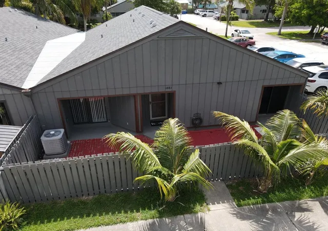 Photo 1 of Single family home for sale at 1443 39th Avenue #2, Vero Beach, FL 32960 | MLS# R11163751 | Listing updated on 2026-09-23