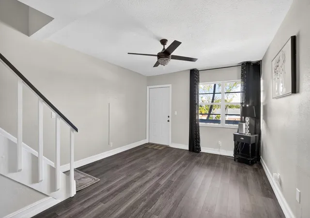 Photo 2 of Condo for sale at 9500 Sw 3rd Street #213, Boca Raton, FL 33428 | MLS# R11163798 | Listing updated on 2026-10-10