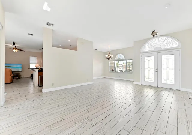 4th image of 1791 Pierce Dr, Lake Worth Beach, FL 33460 | MLS# R11163026
