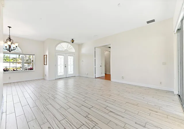 5th image of 1791 Pierce Dr, Lake Worth Beach, FL 33460 | MLS# R11163026